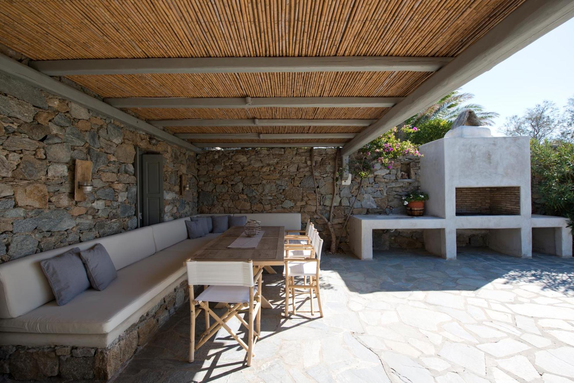 Thalasses Apartment