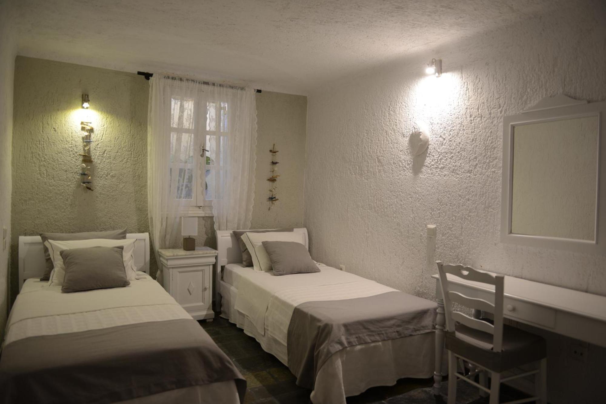 Thalasses Apartment
