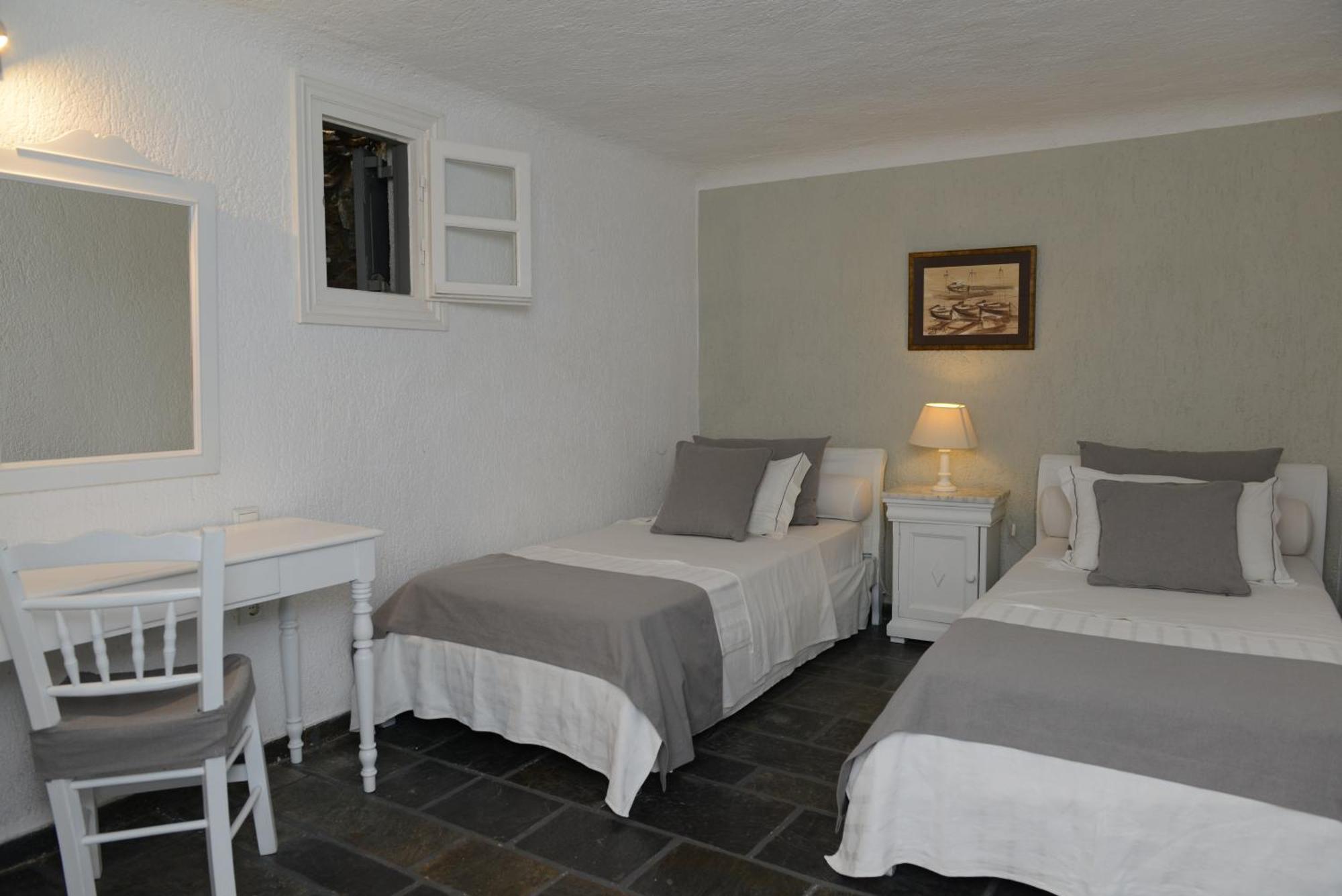 Thalasses Apartment